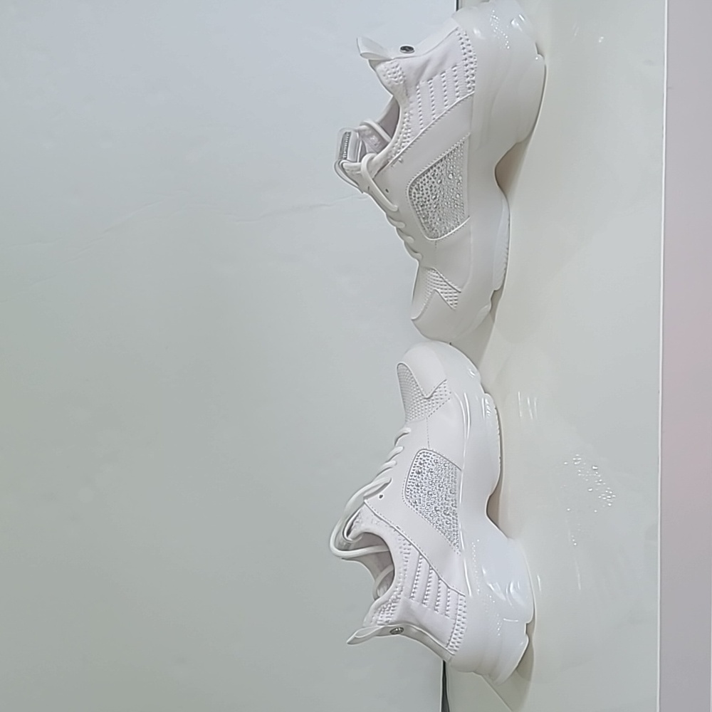 Madden NYC Women's Sneakers White Size 8.5 - Picture 7 of 10